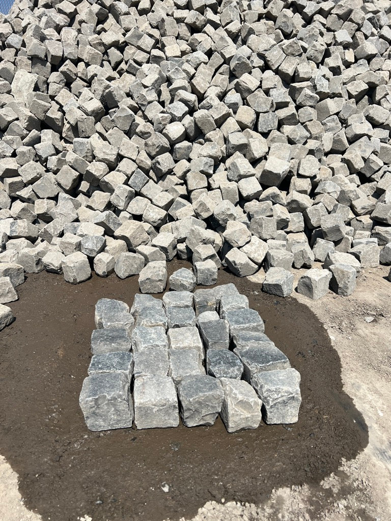 Basaltkleinpflaster 6-8cm Bild 7
