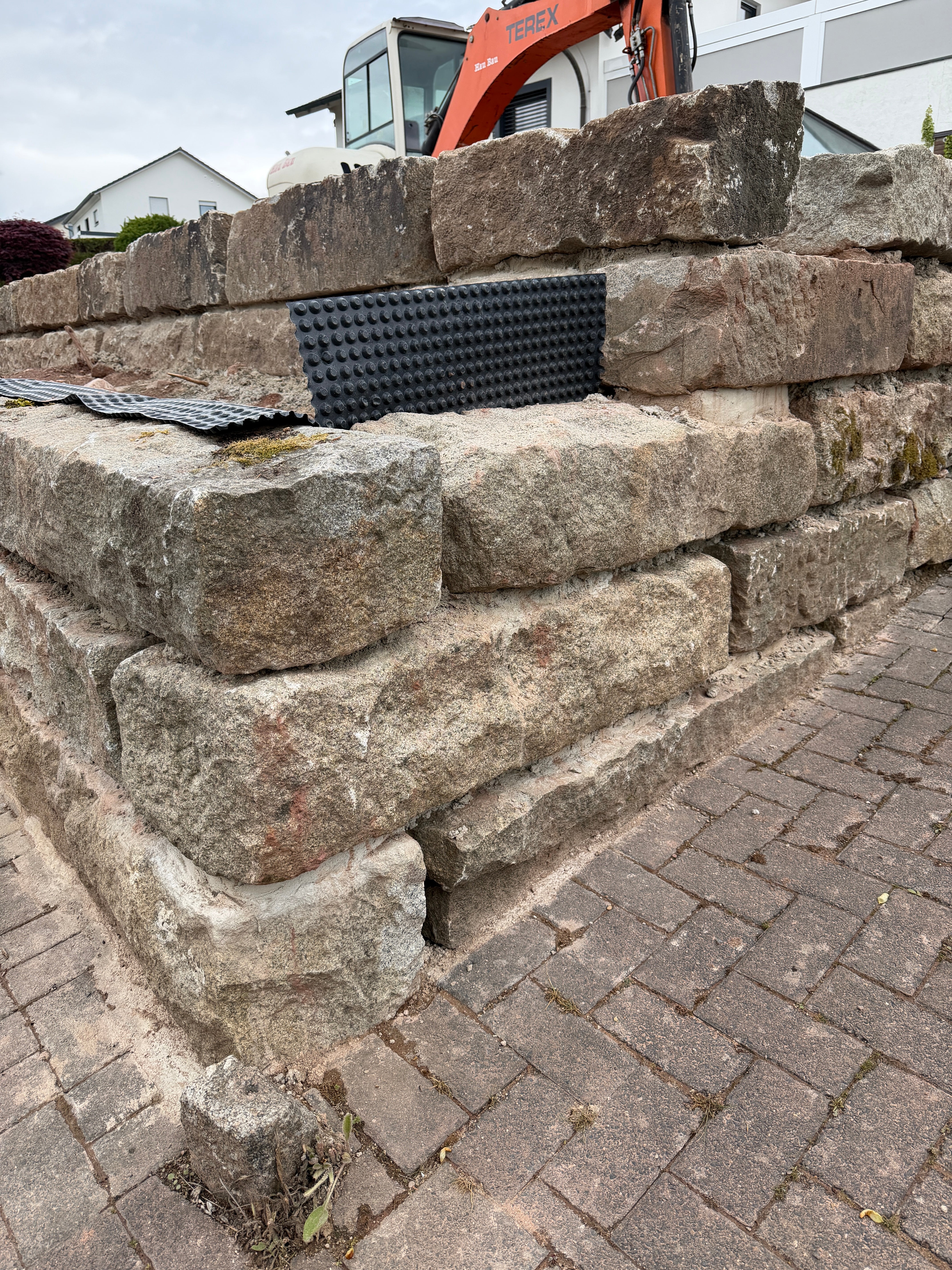 Granitborde groß, grau, gebrochen, gebraucht Bild 6